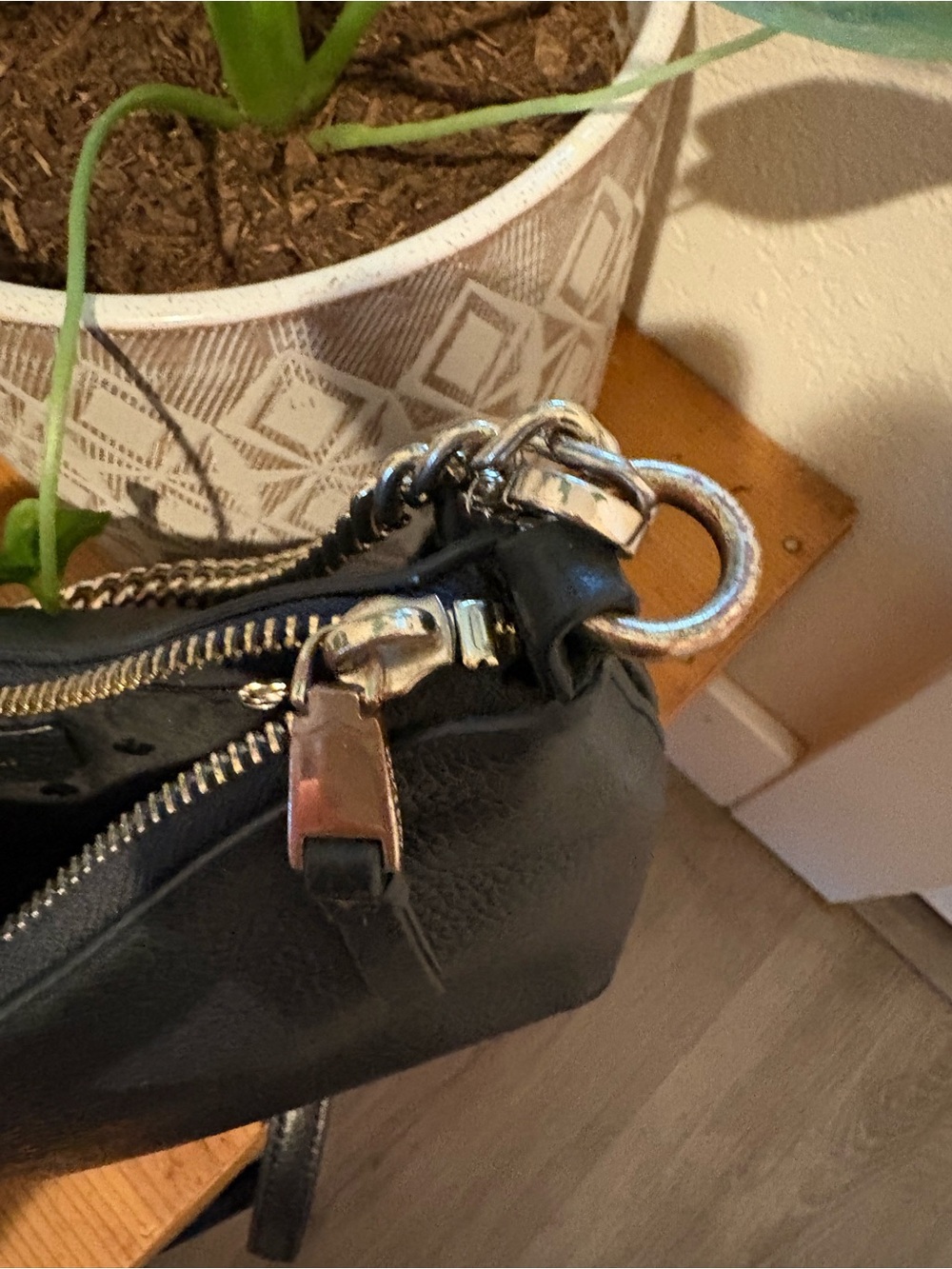 Kate Spade New York Black Pebbled Leather Crossbody / Shoulder Bag - Picture 3 of 3